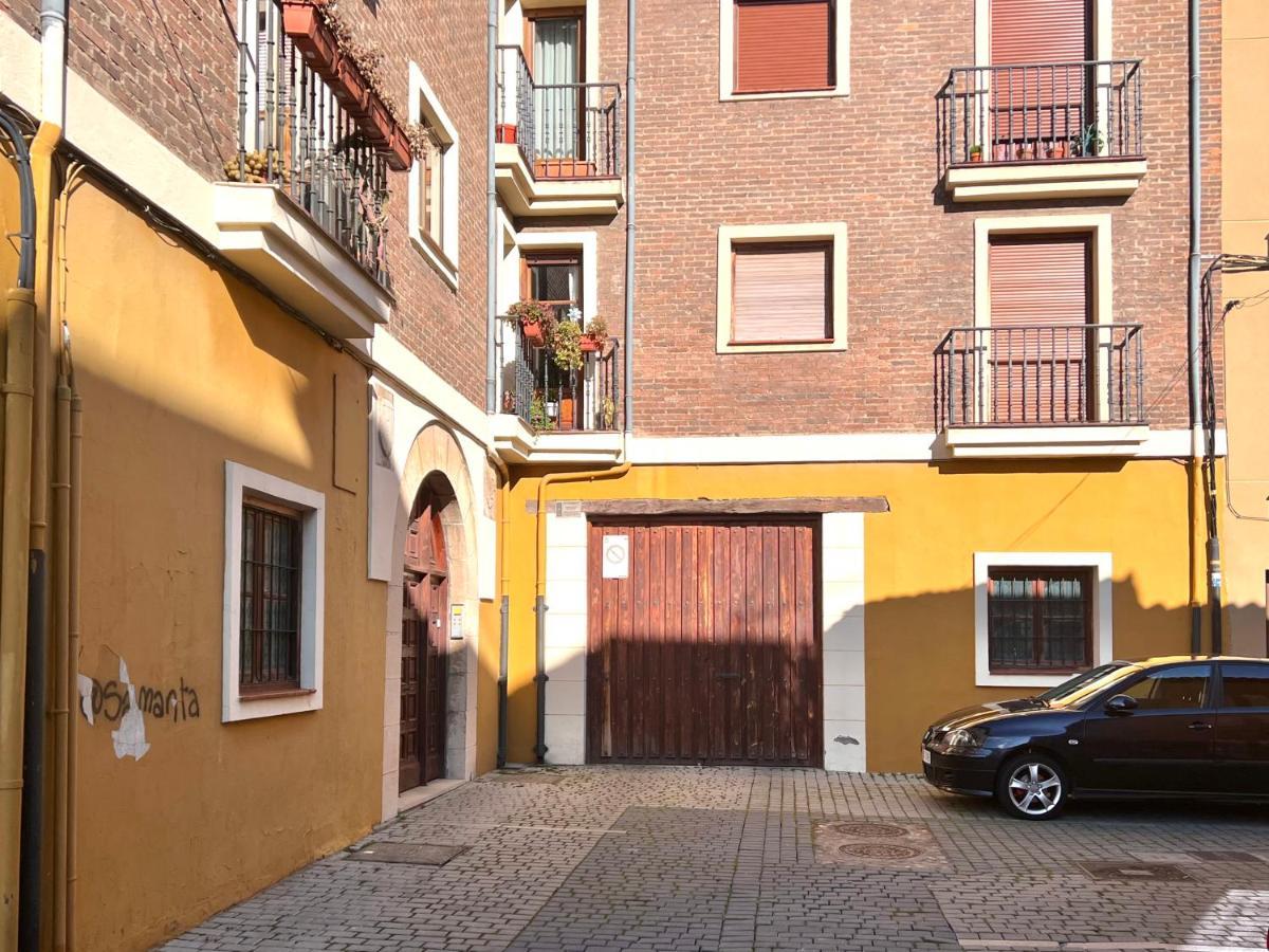 Housing Leon Santa Marina Leão Exterior foto